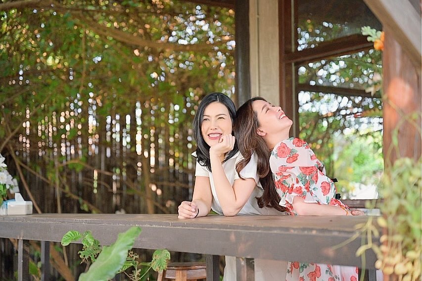 โม - อมีนา พินิจ