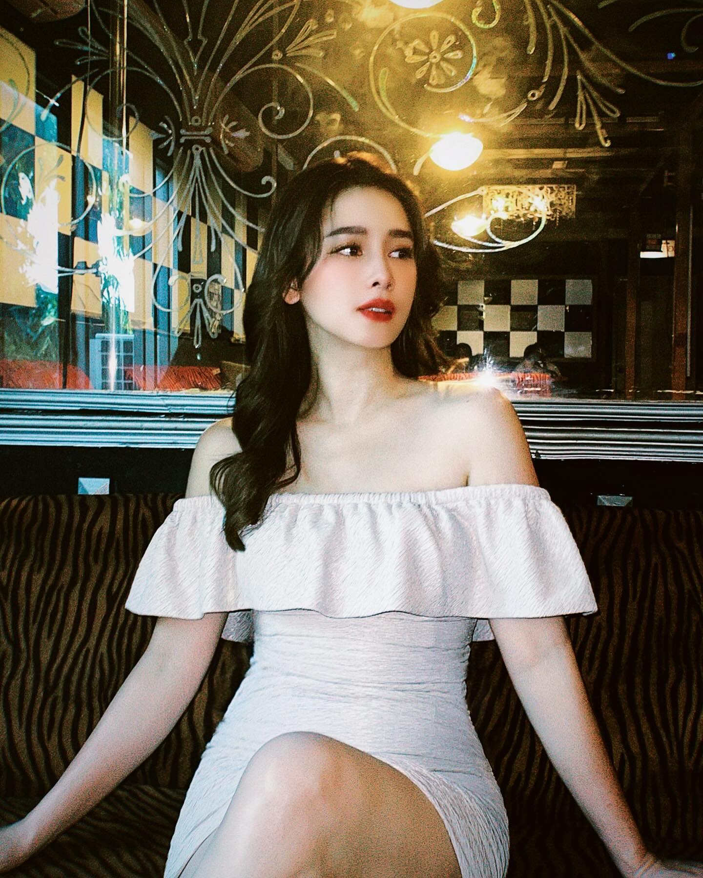 โม - อมีนา พินิจ