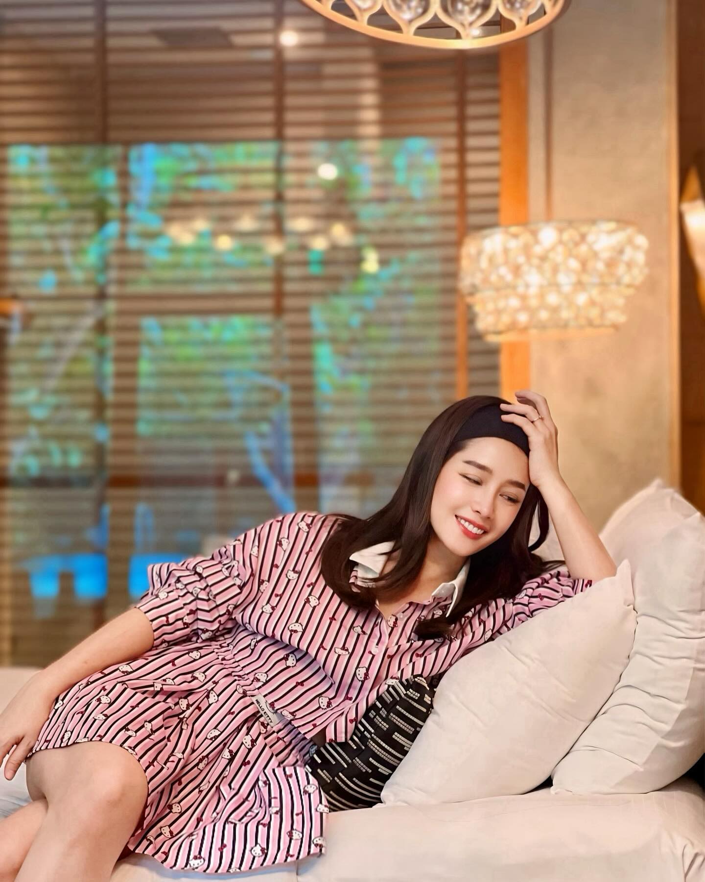 โม - อมีนา พินิจ