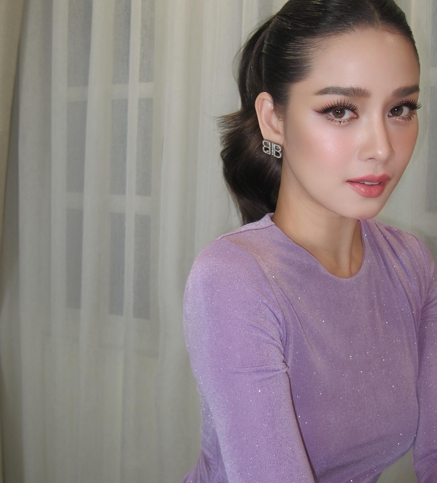 โม - อมีนา พินิจ