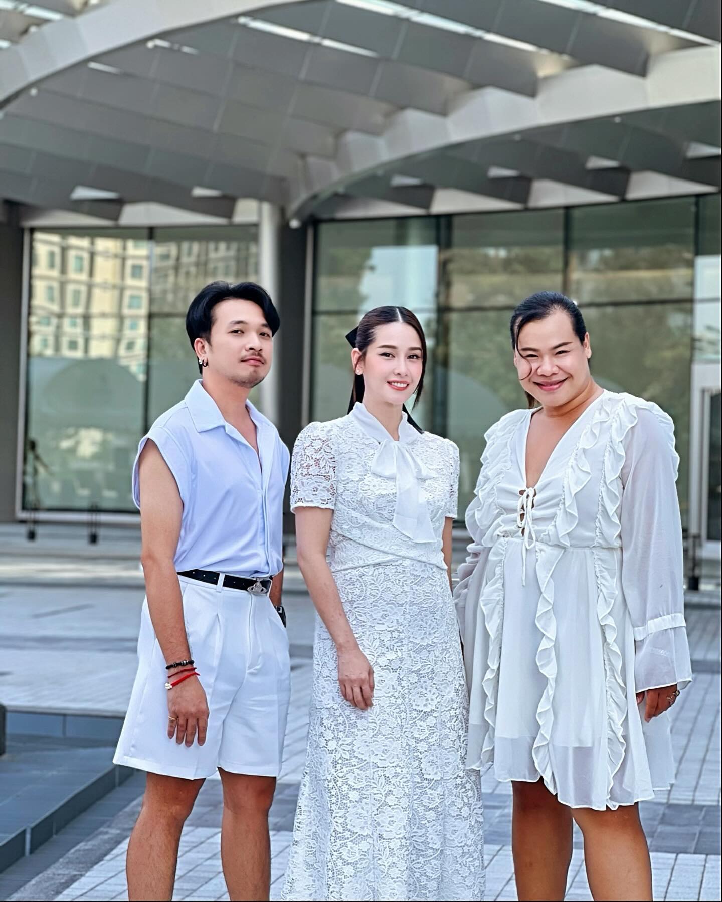 โม - อมีนา พินิจ