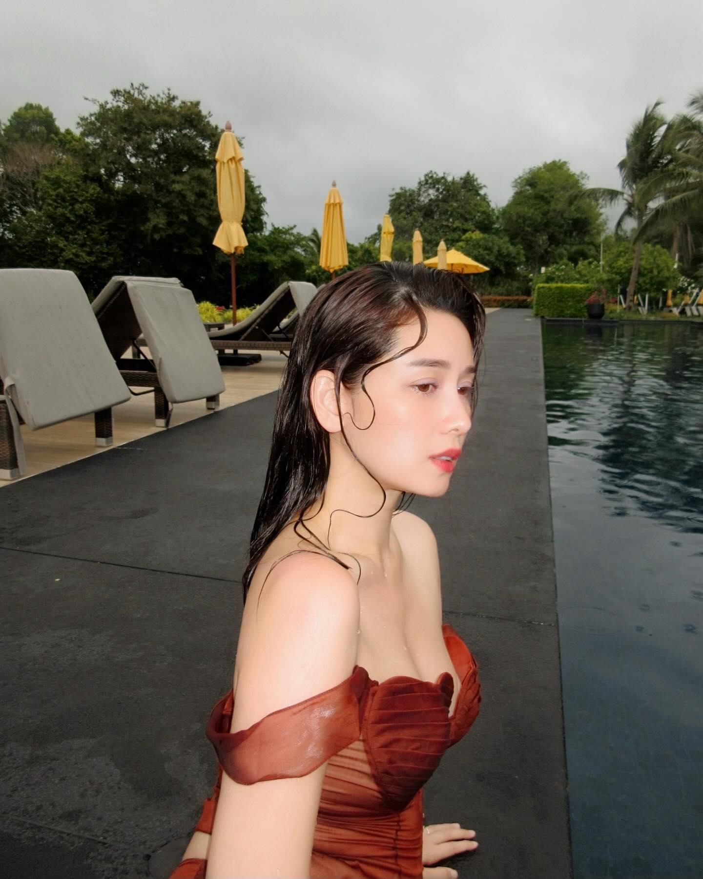 โม - อมีนา พินิจ