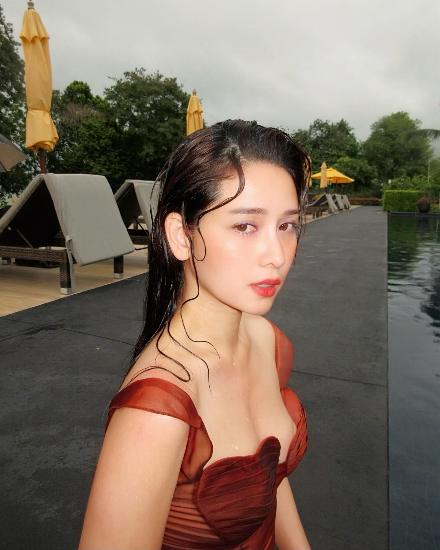 โม - อมีนา พินิจ