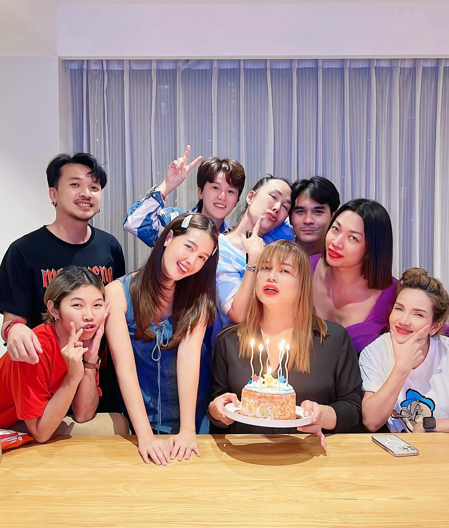 โม - อมีนา พินิจ