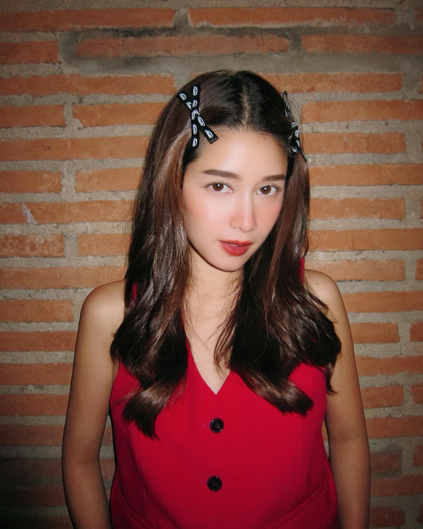 โม - อมีนา พินิจ
