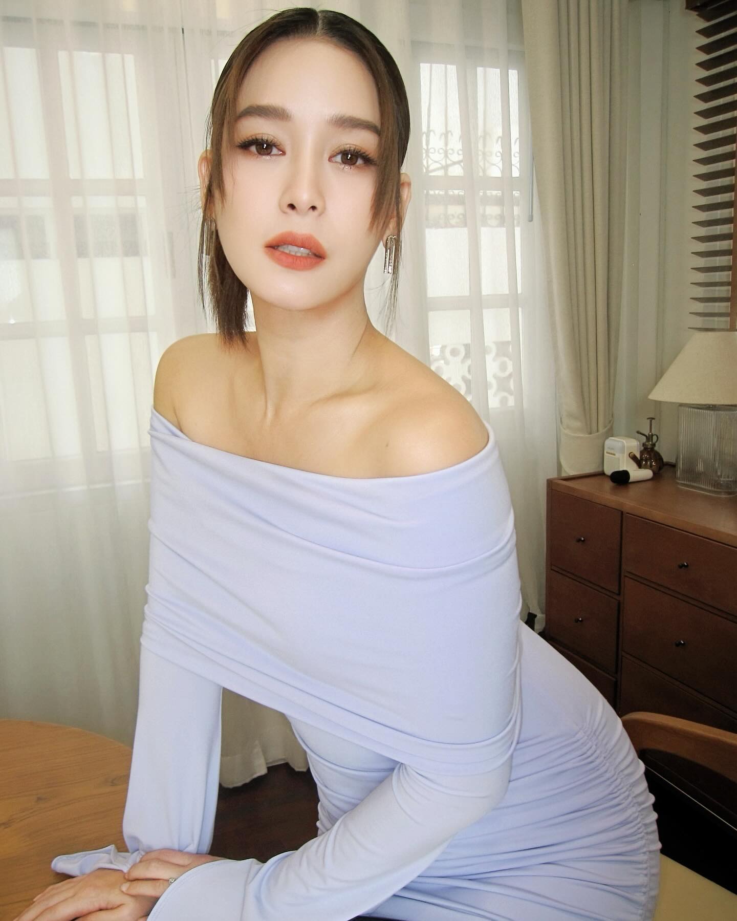 โม - อมีนา พินิจ