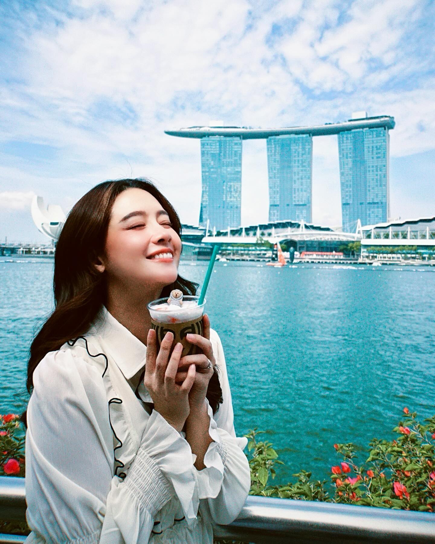 โม - อมีนา พินิจ