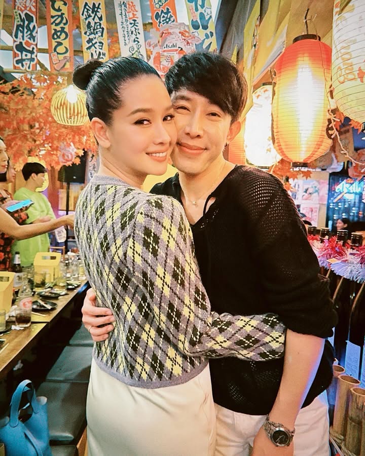 โม - อมีนา พินิจ