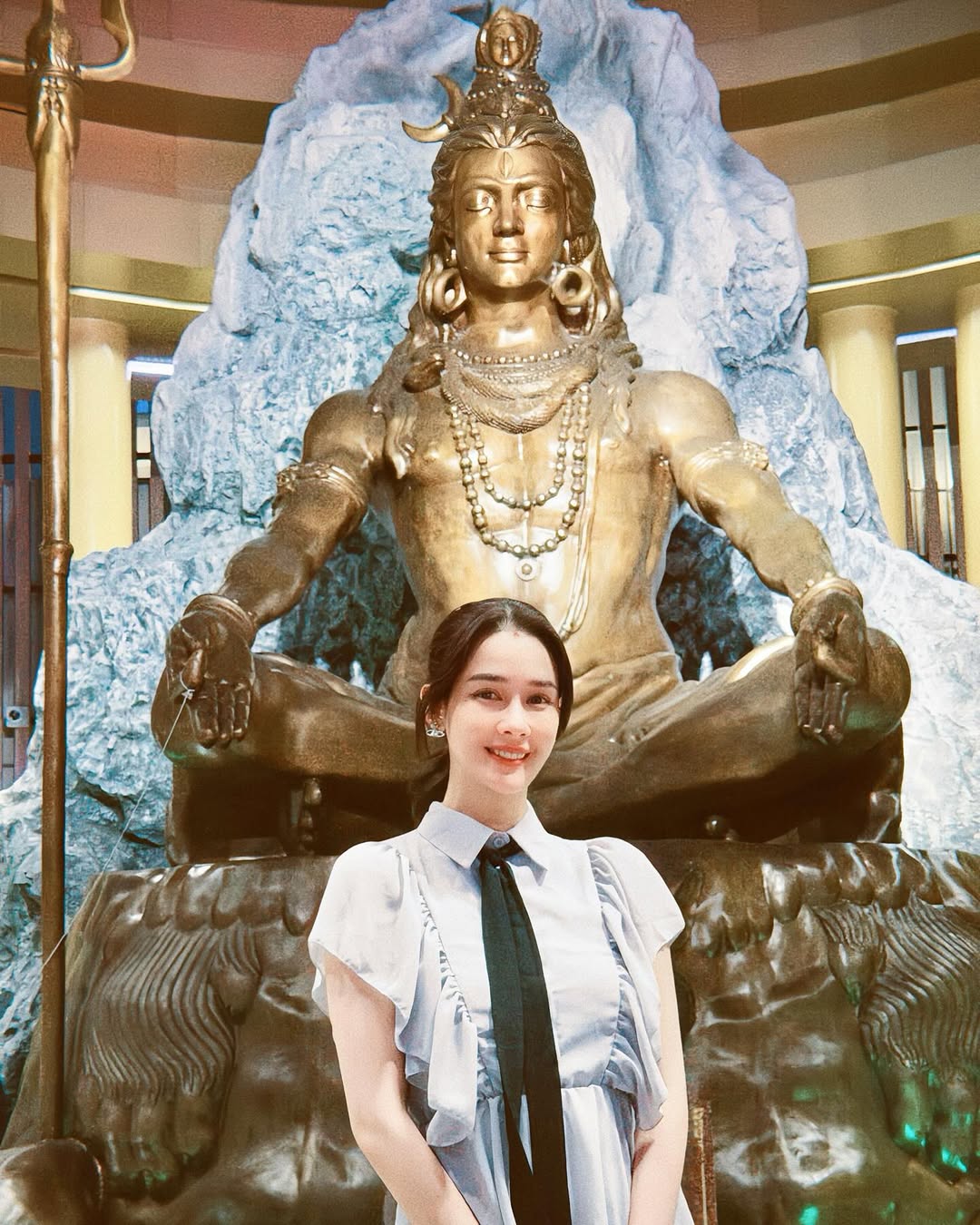 โม - อมีนา พินิจ