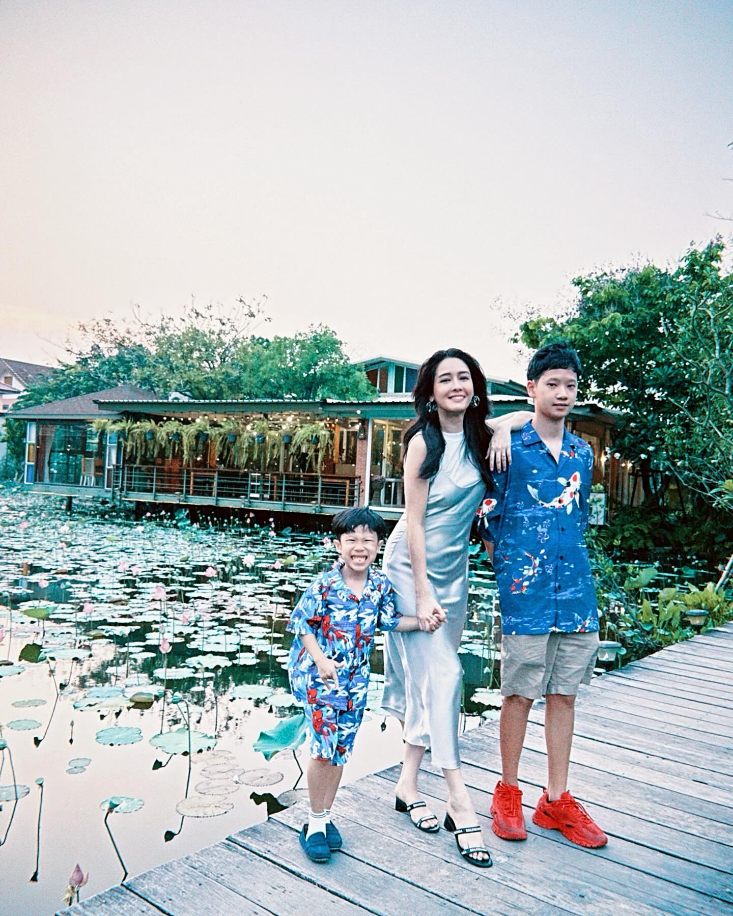 โม - อมีนา พินิจ