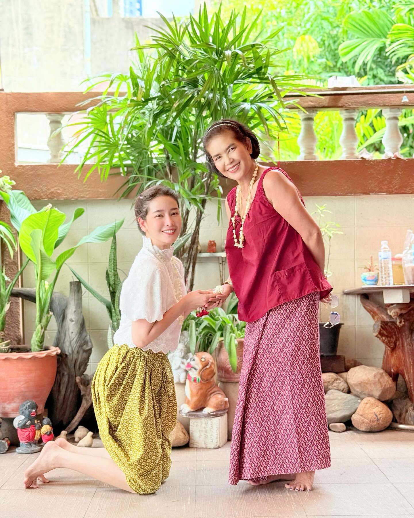 โม - อมีนา พินิจ