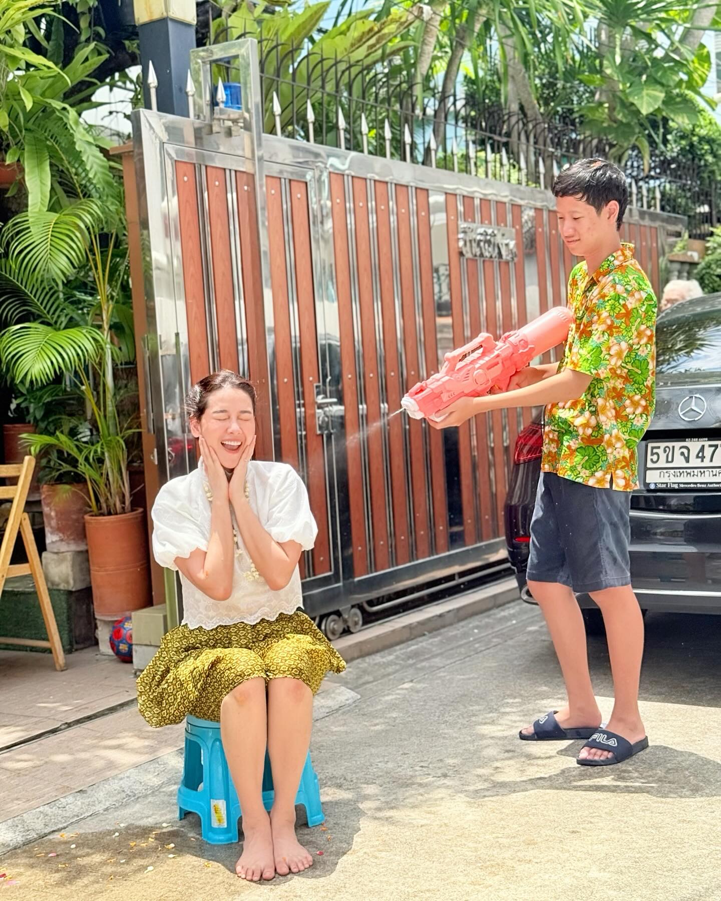 โม - อมีนา พินิจ