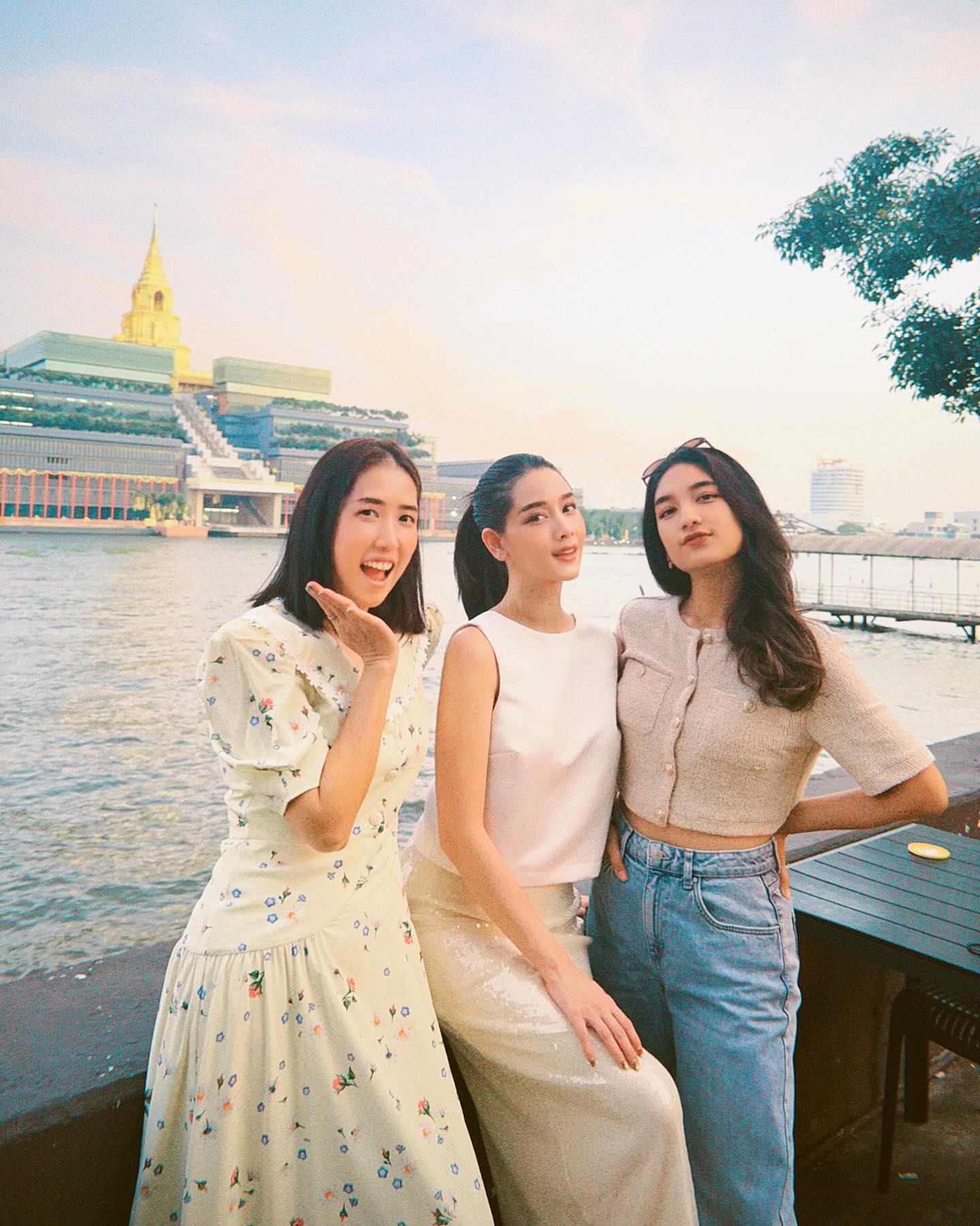 โม - อมีนา พินิจ