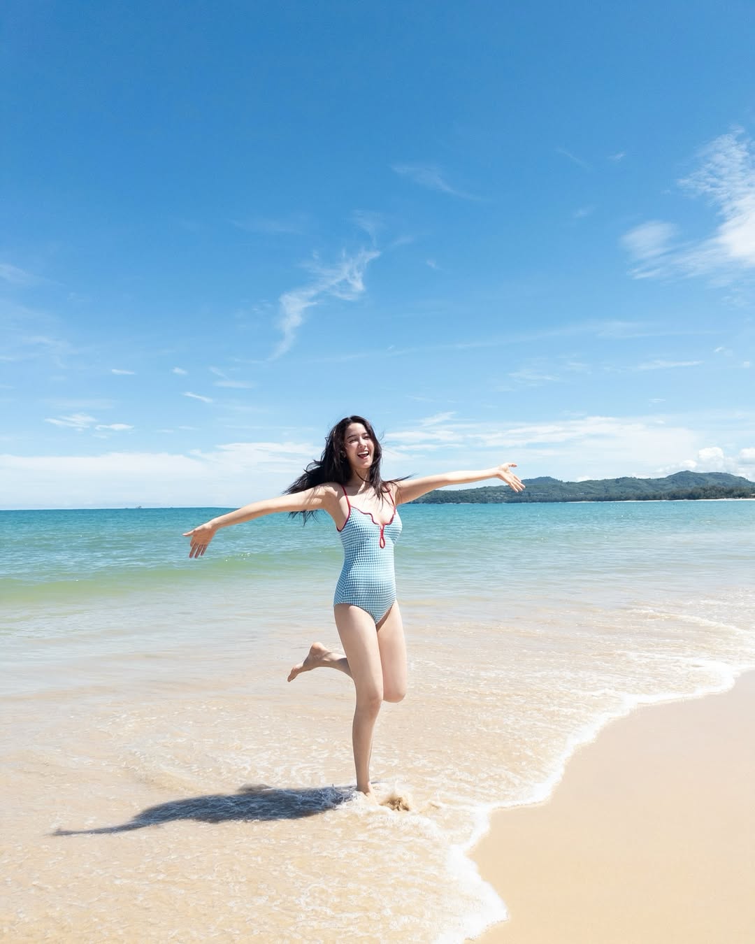 โม - อมีนา พินิจ