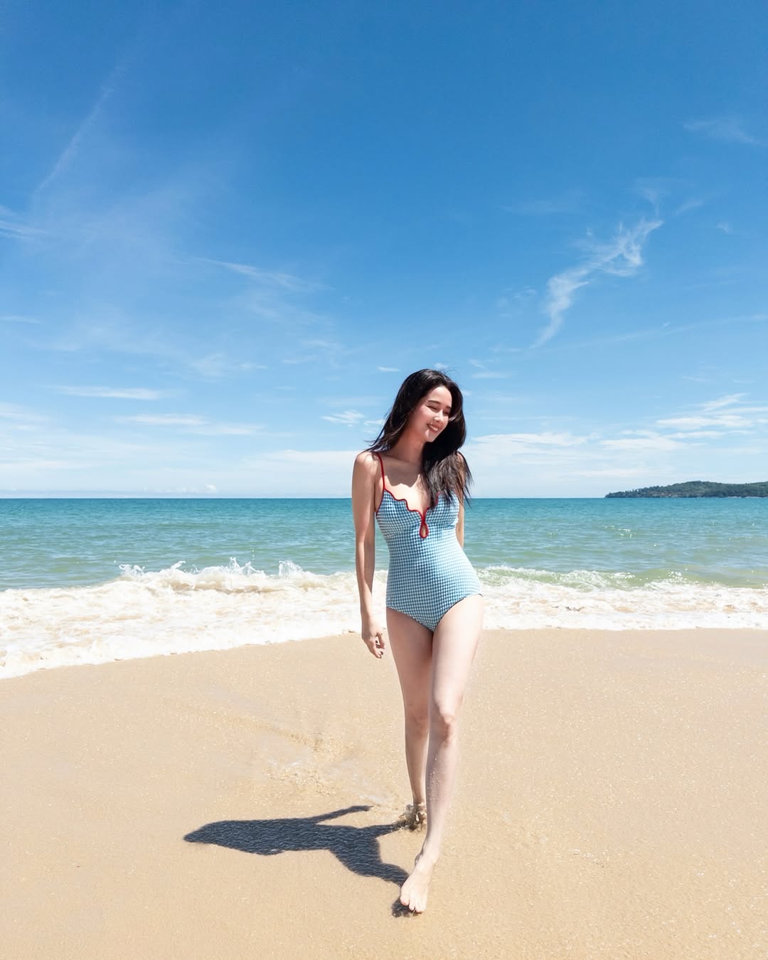 โม - อมีนา พินิจ