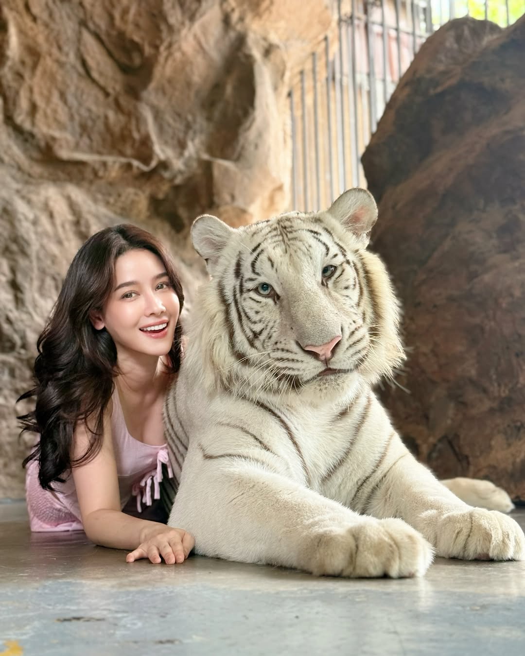 โม - อมีนา พินิจ