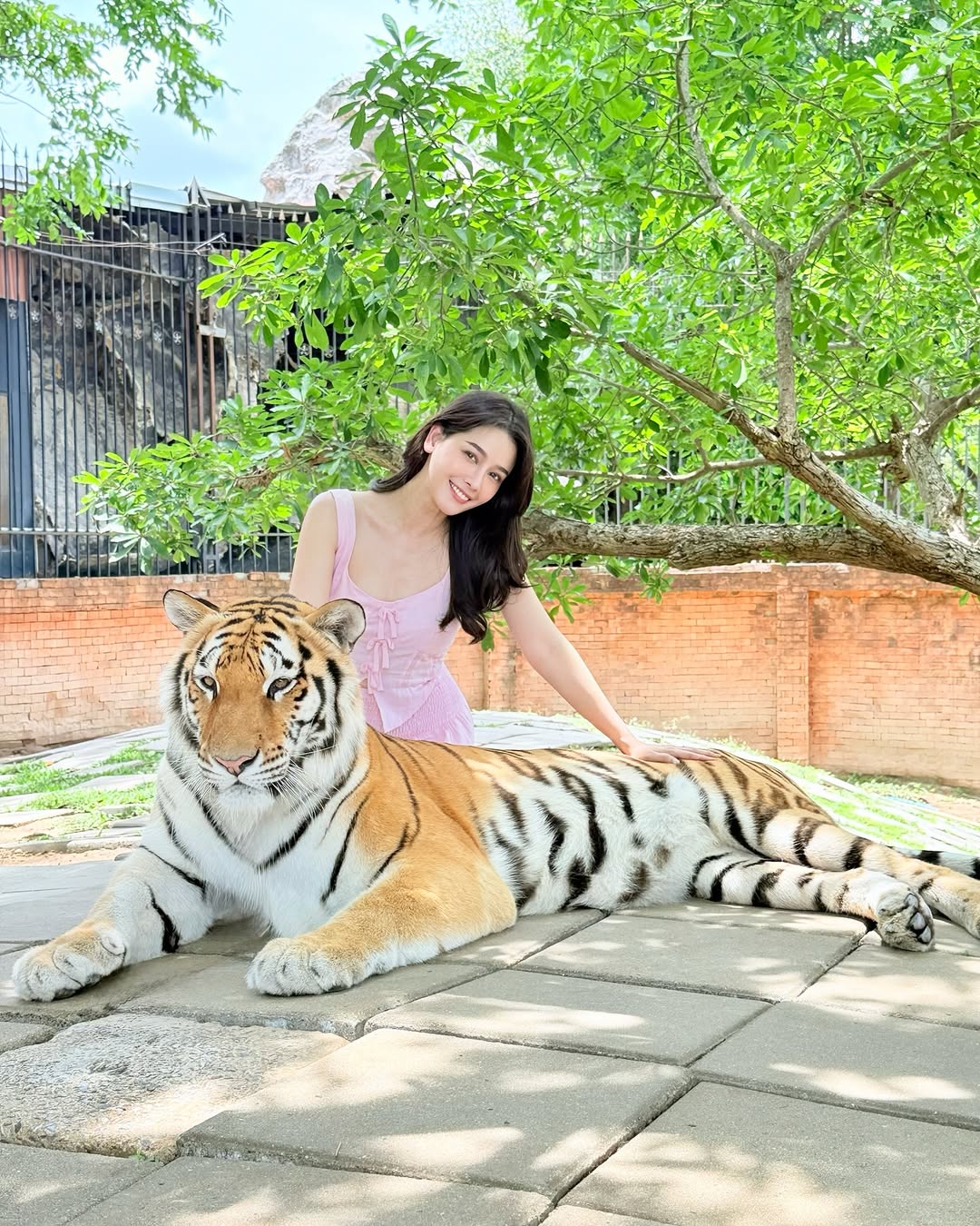 โม - อมีนา พินิจ