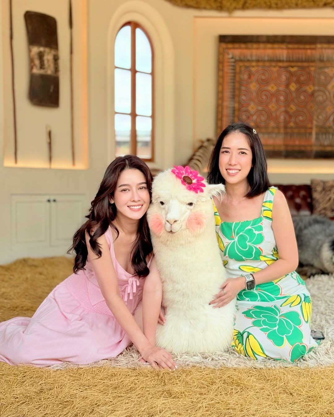 โม - อมีนา พินิจ
