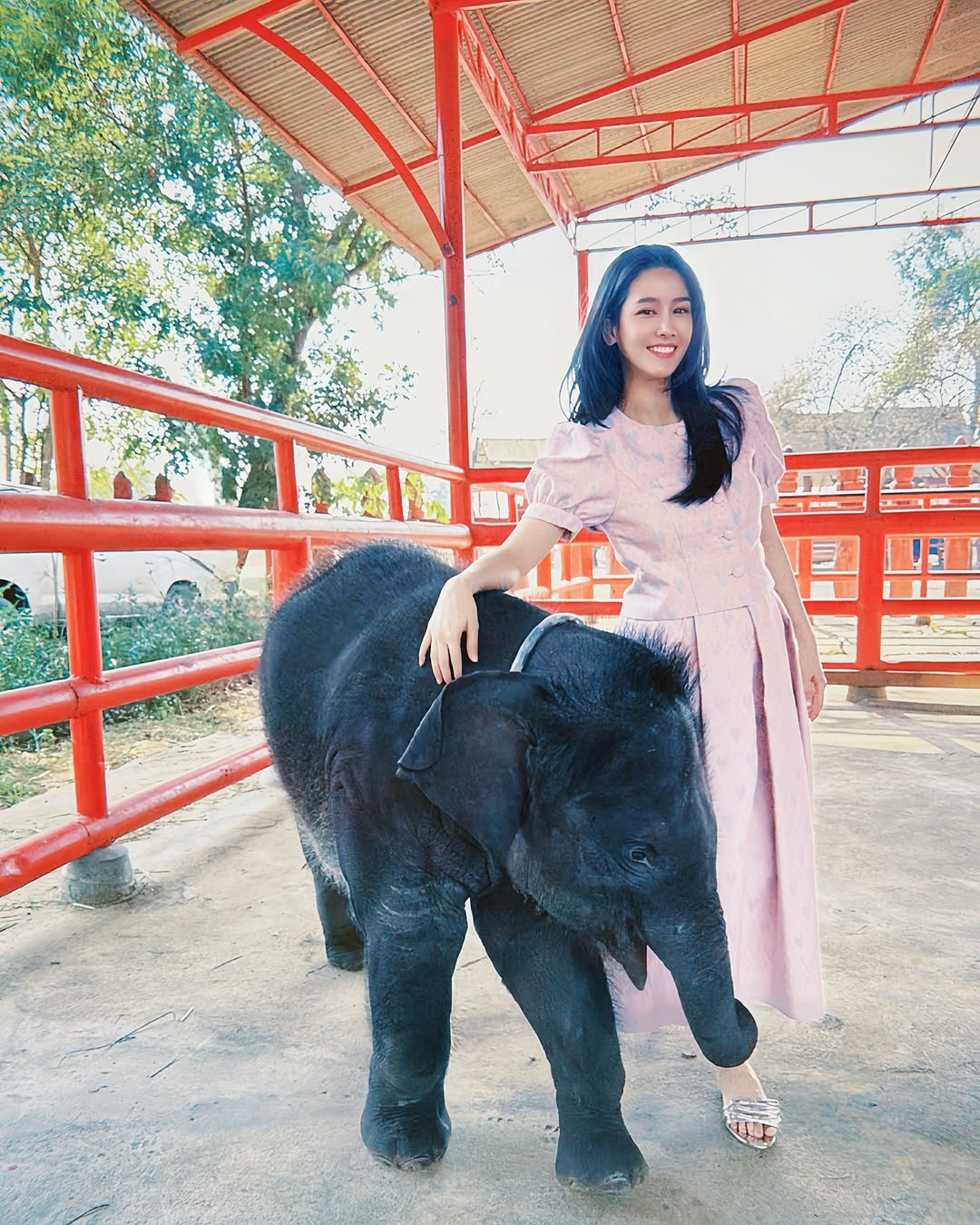 โม - อมีนา พินิจ