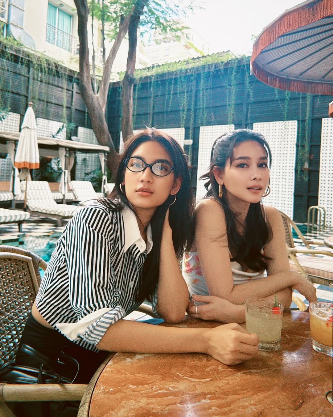 โม - อมีนา พินิจ