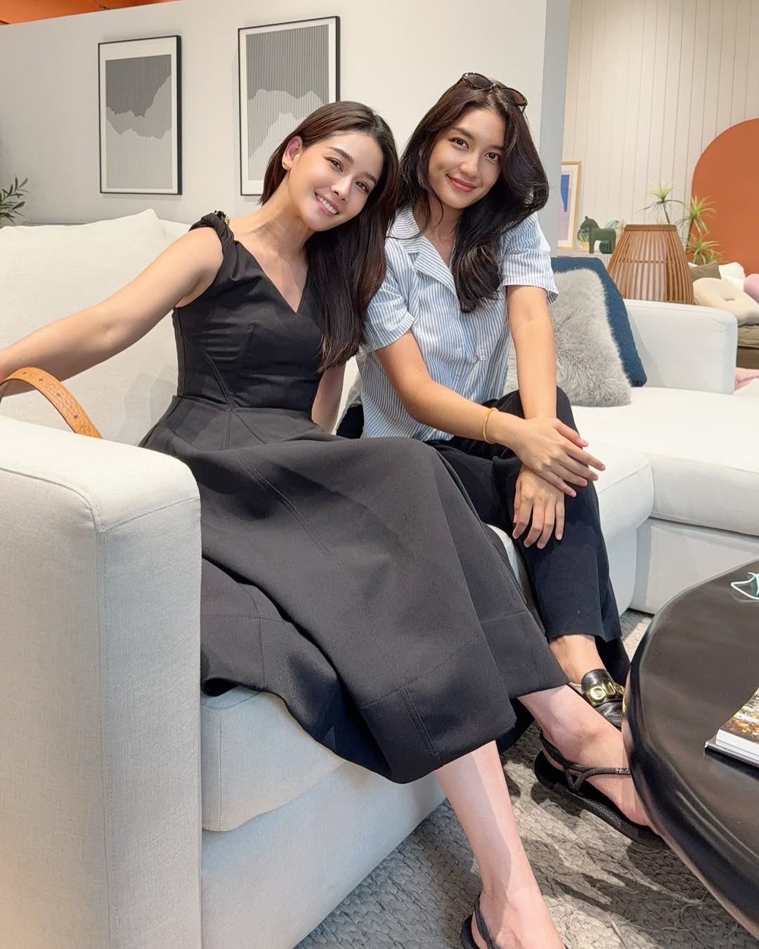 โม - อมีนา พินิจ