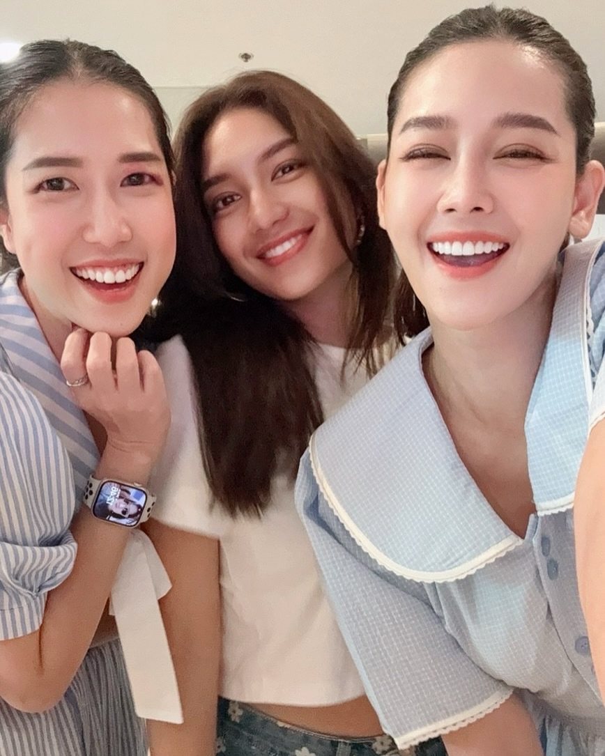 โม - อมีนา พินิจ