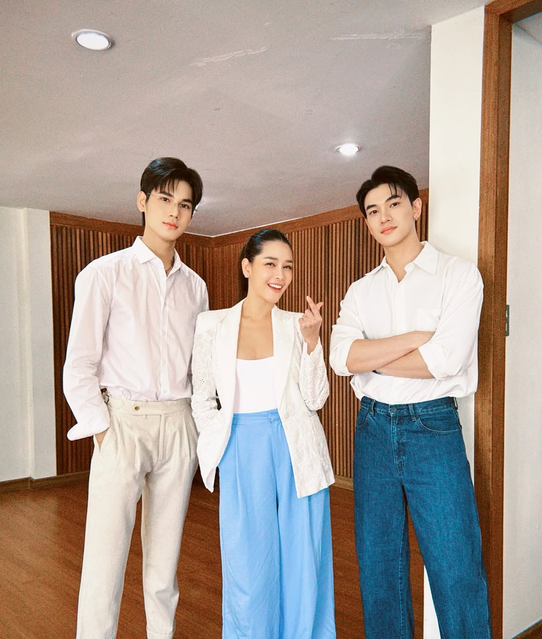 โม - อมีนา พินิจ