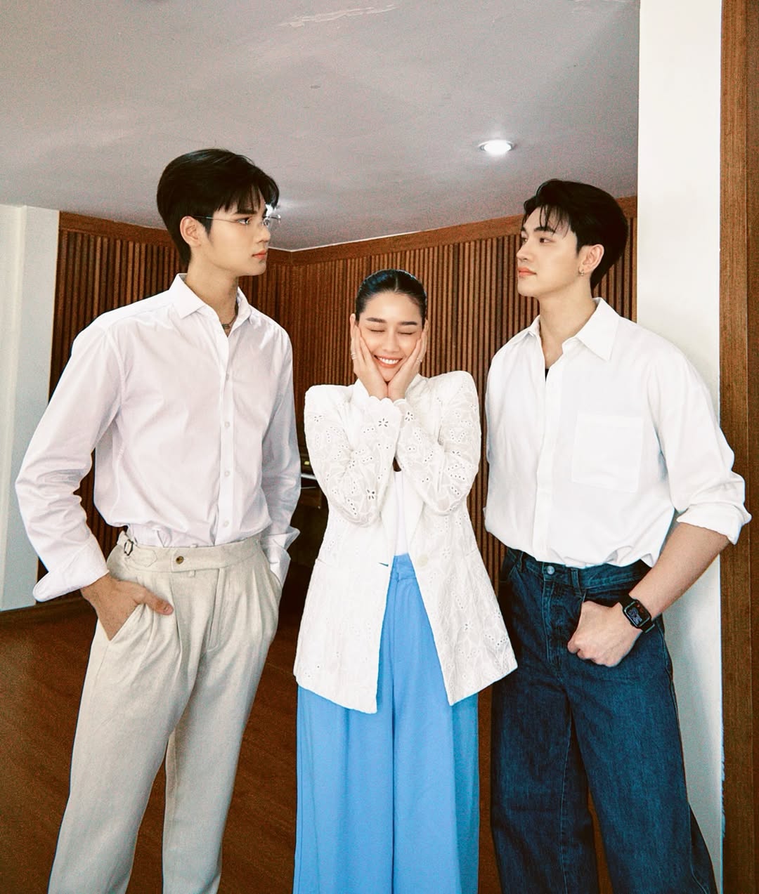 โม - อมีนา พินิจ