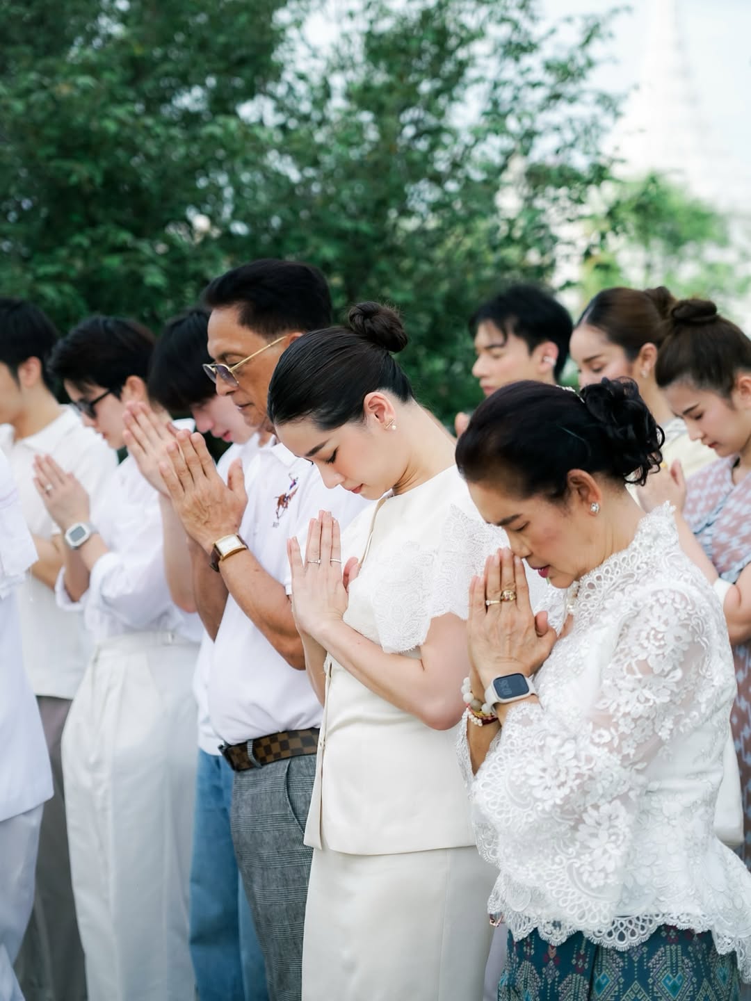 โม - อมีนา พินิจ