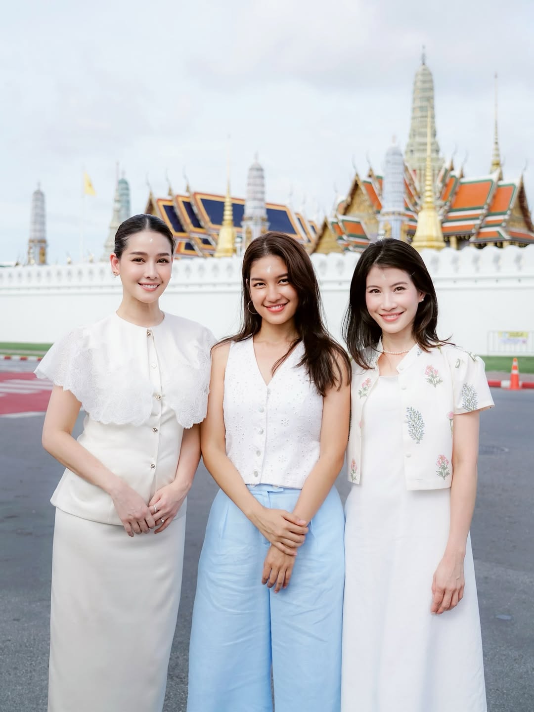 โม - อมีนา พินิจ