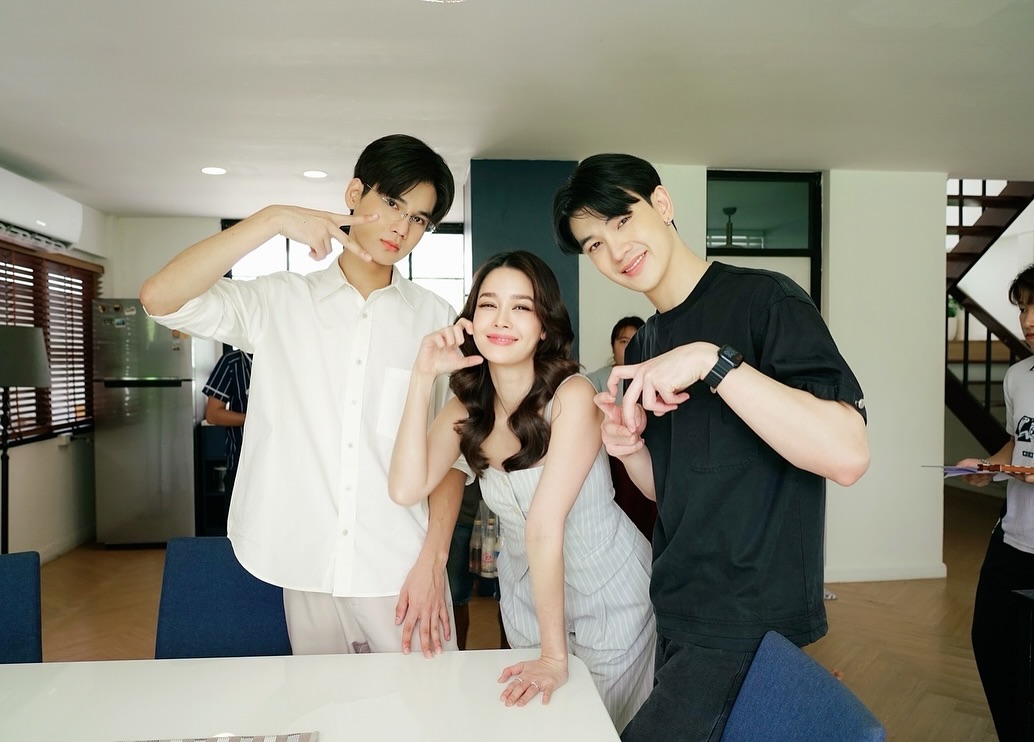 โม - อมีนา พินิจ