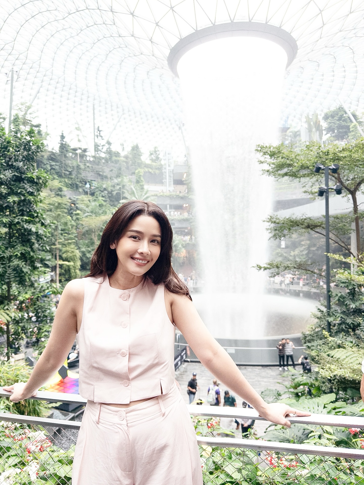 โม - อมีนา พินิจ