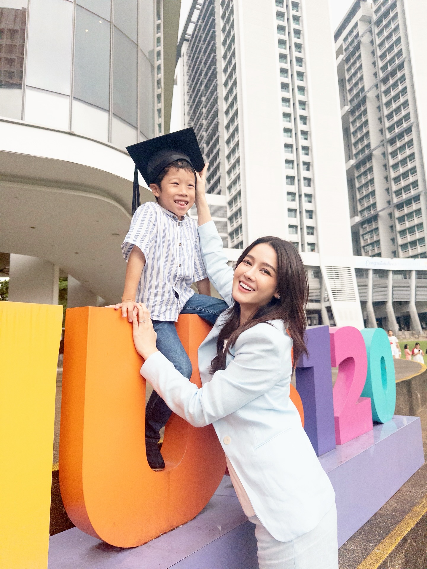 โม - อมีนา พินิจ