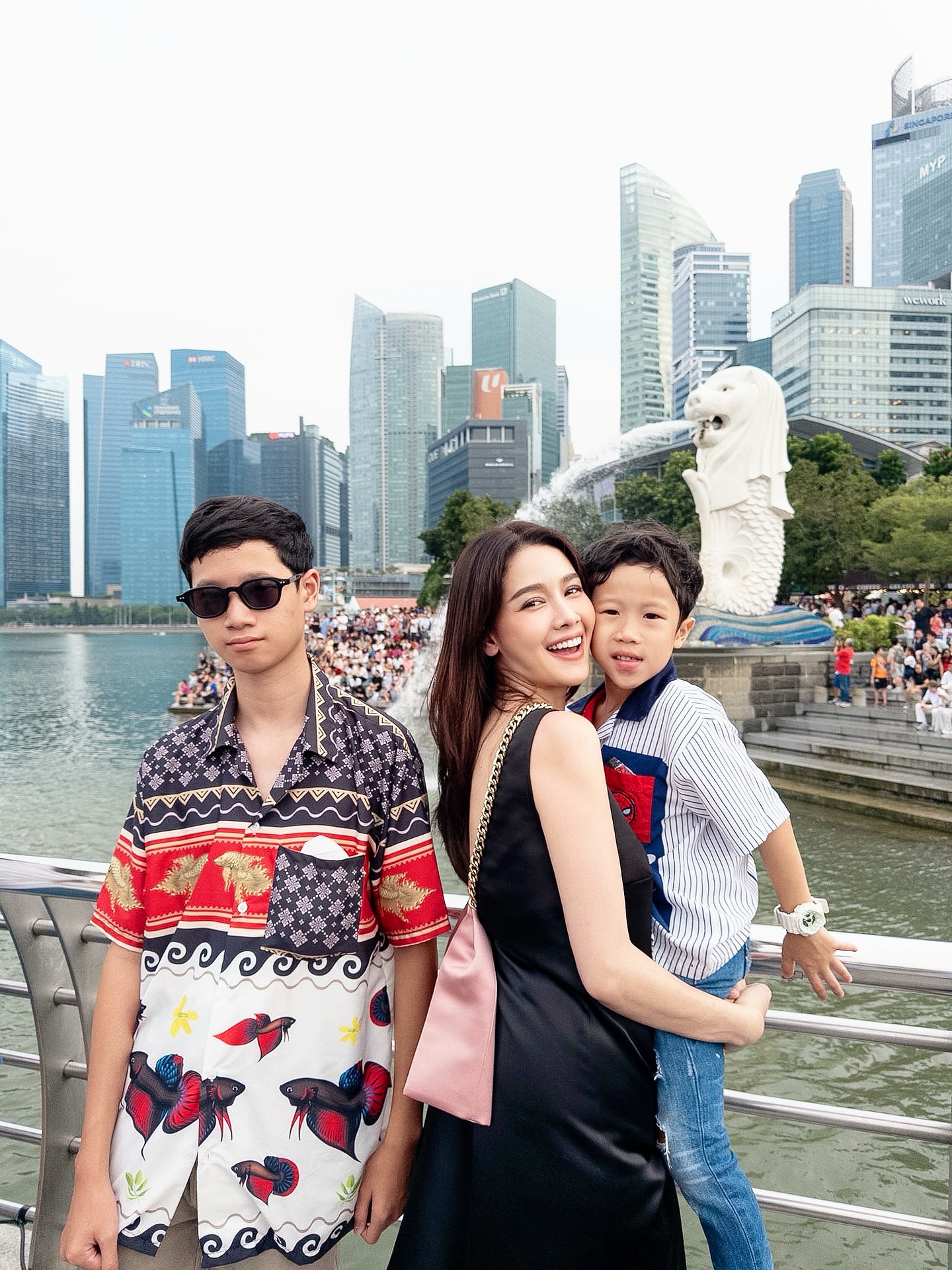 โม - อมีนา พินิจ