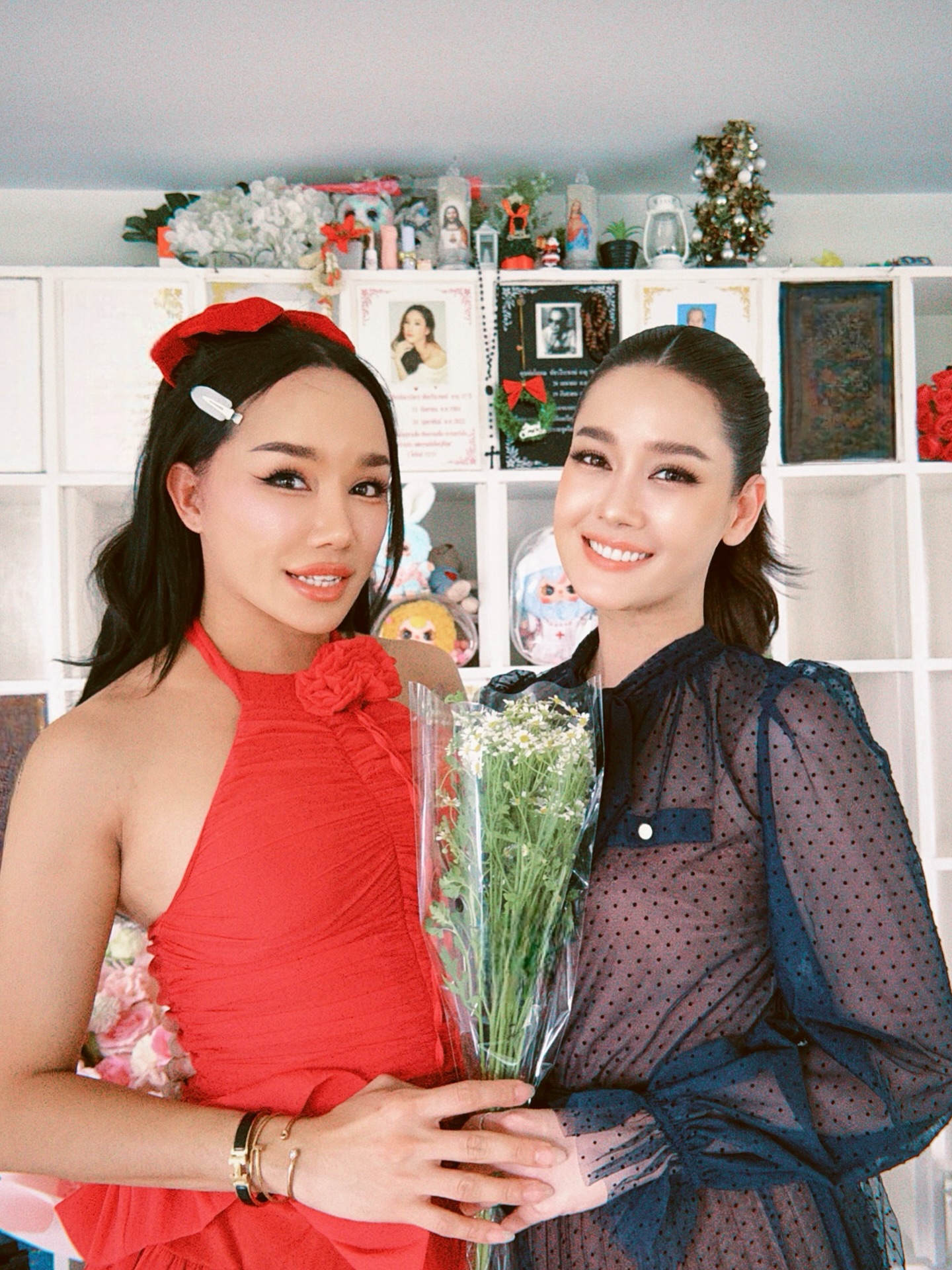 โม - อมีนา พินิจ
