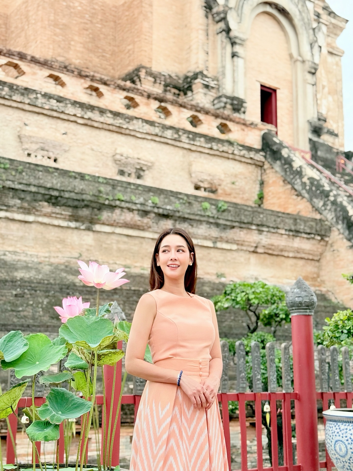 โม - อมีนา พินิจ
