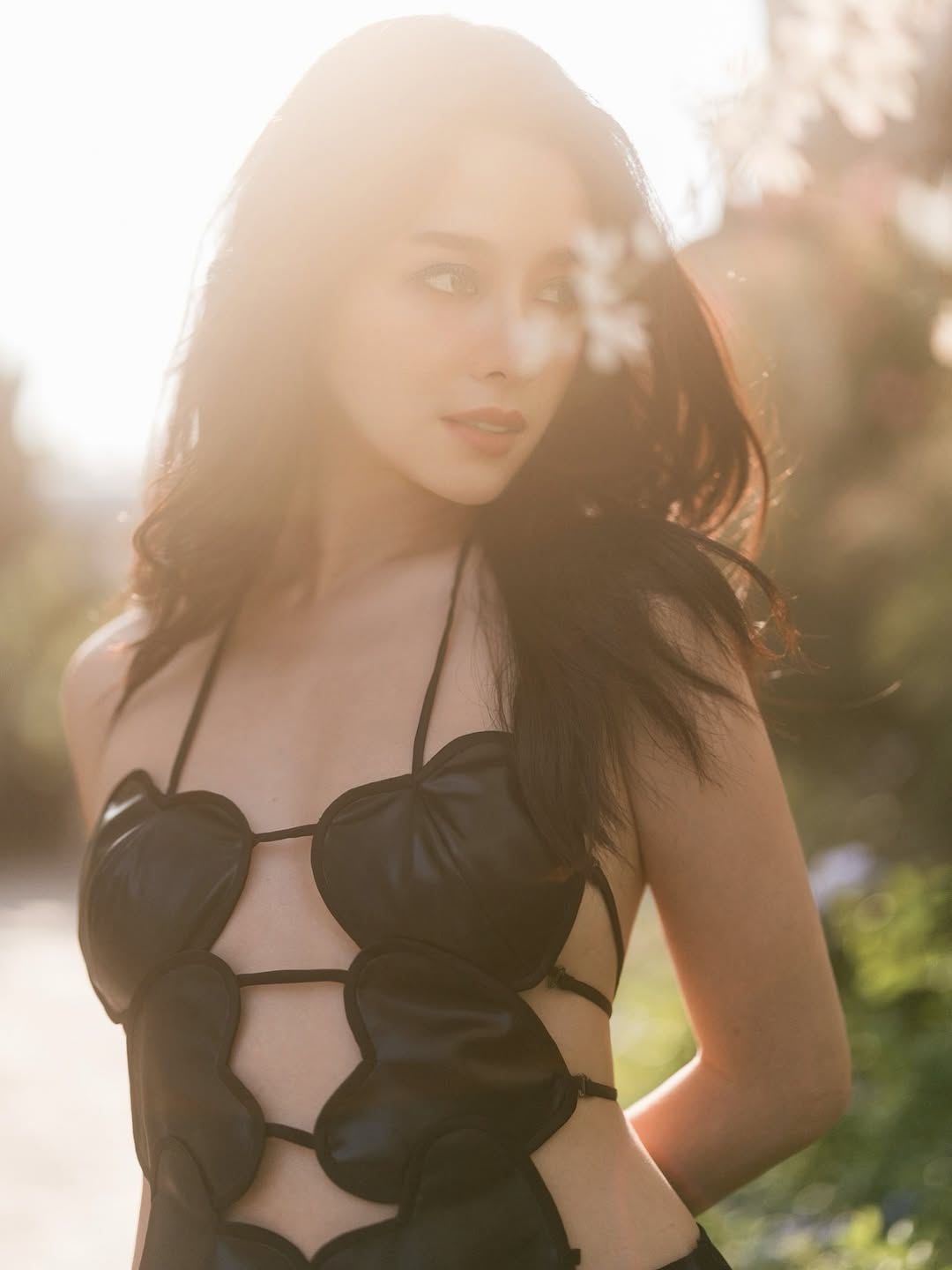 โม - อมีนา พินิจ