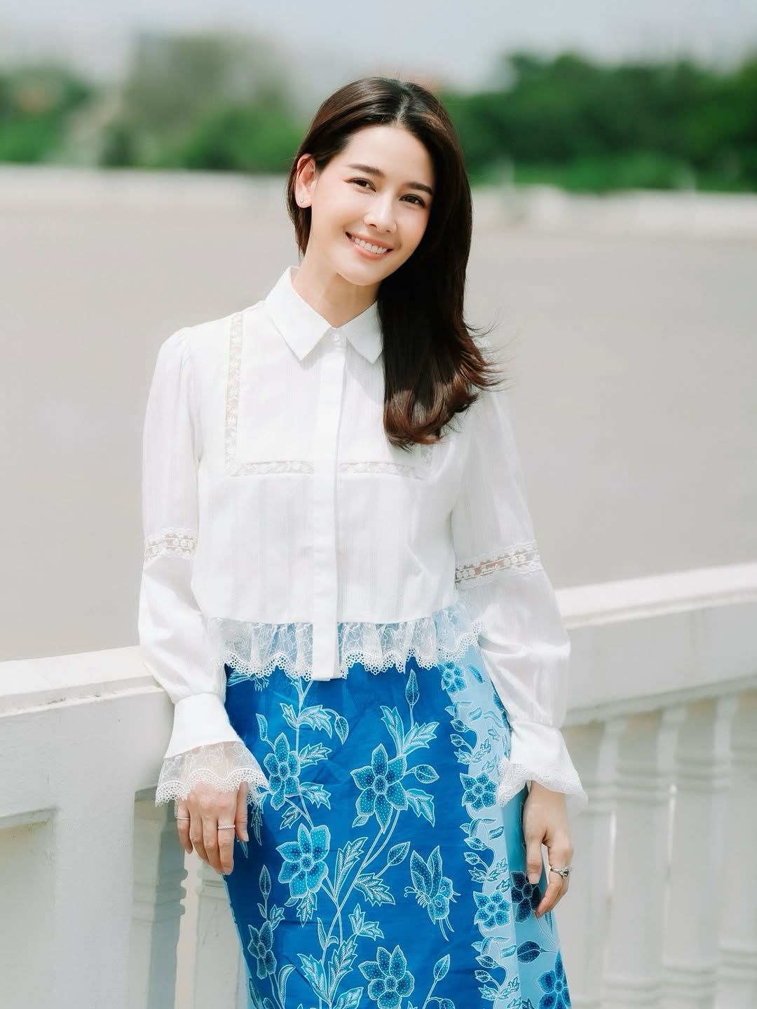 โม - อมีนา พินิจ