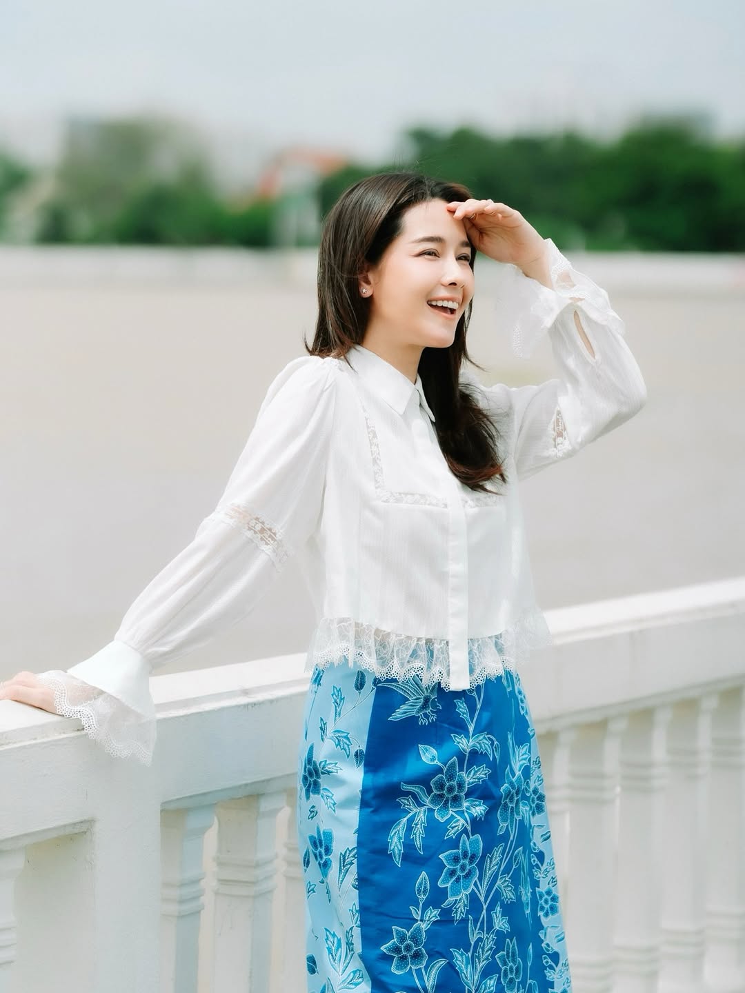 โม - อมีนา พินิจ