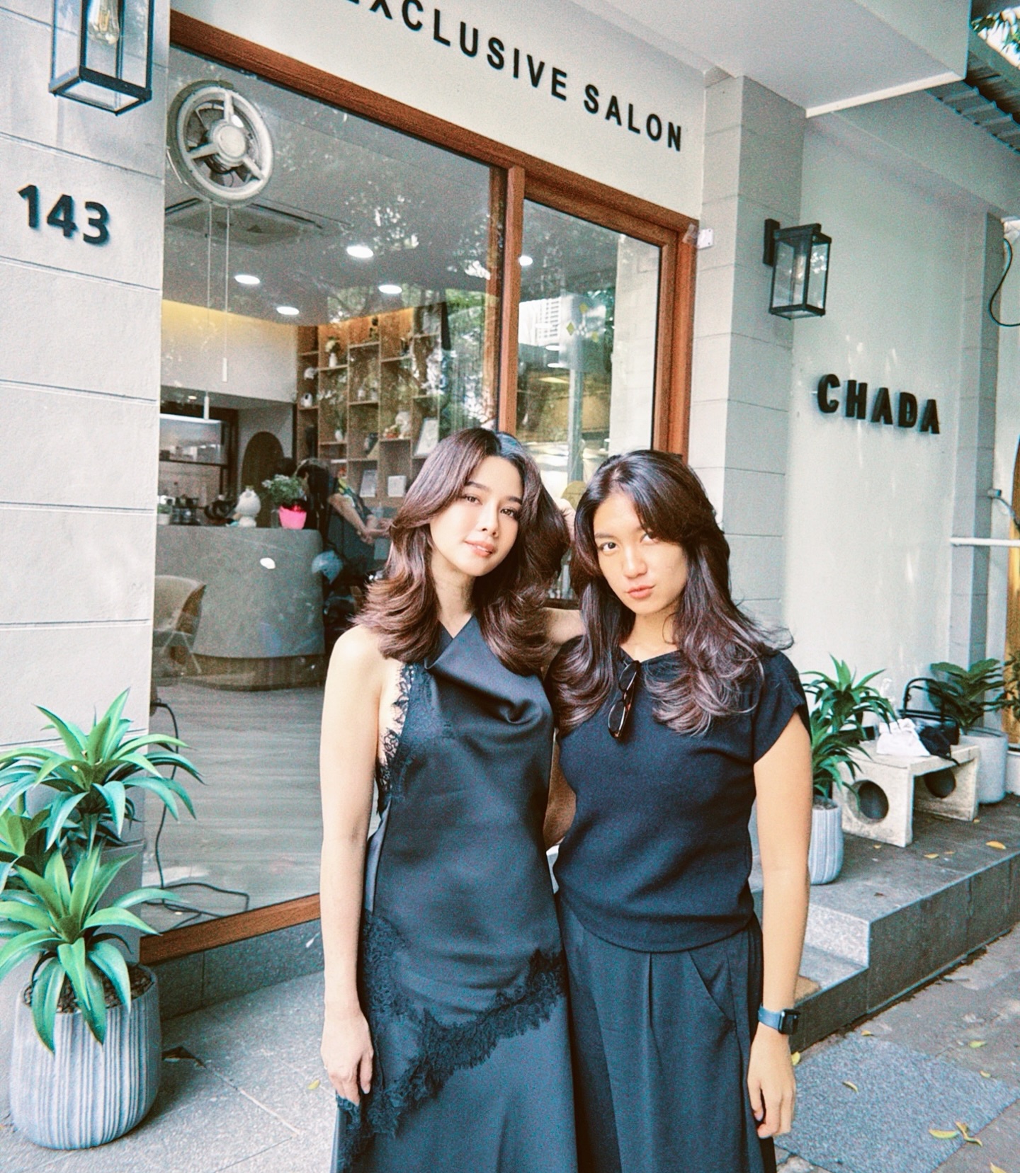 โม - อมีนา พินิจ