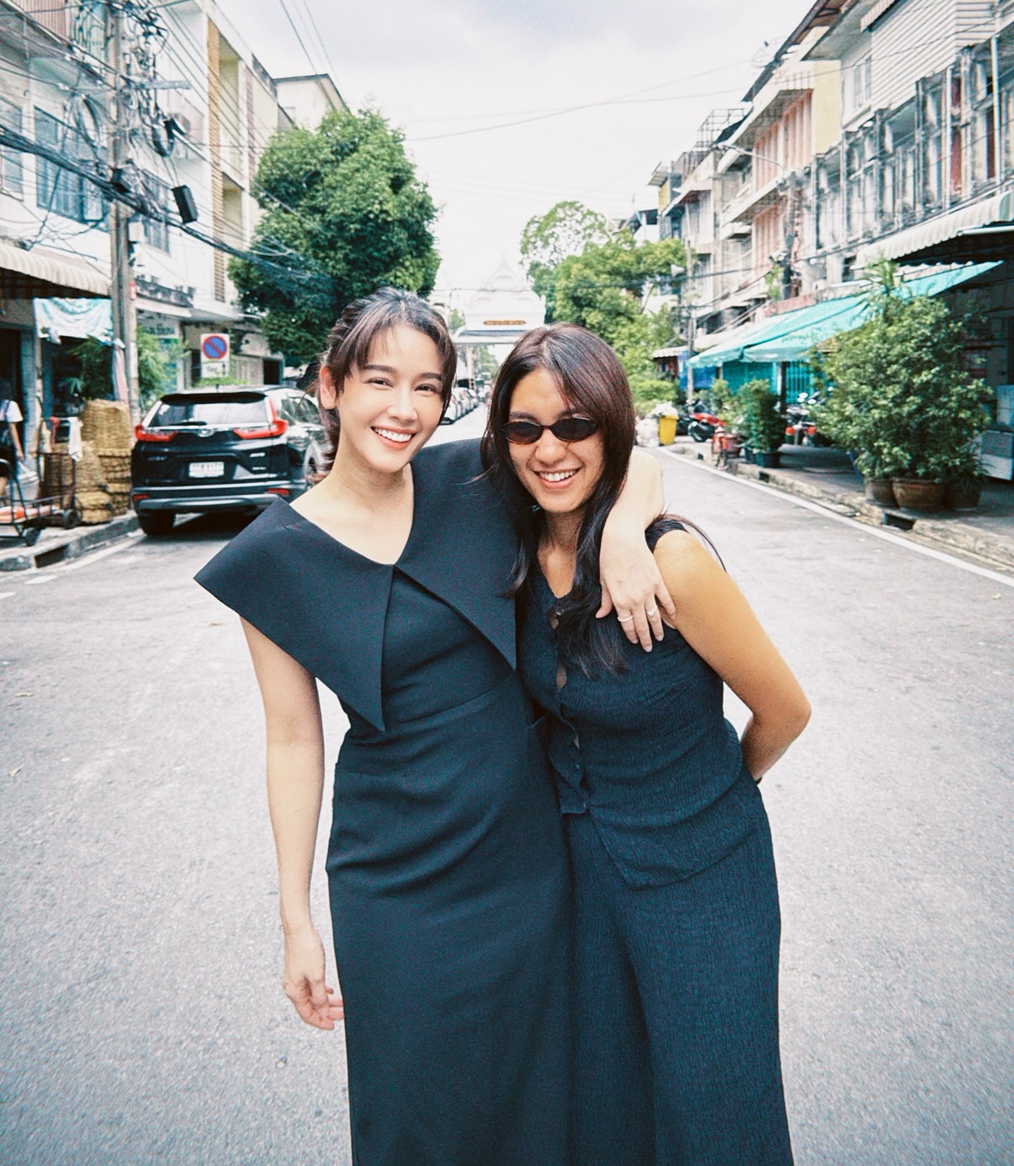 โม - อมีนา พินิจ