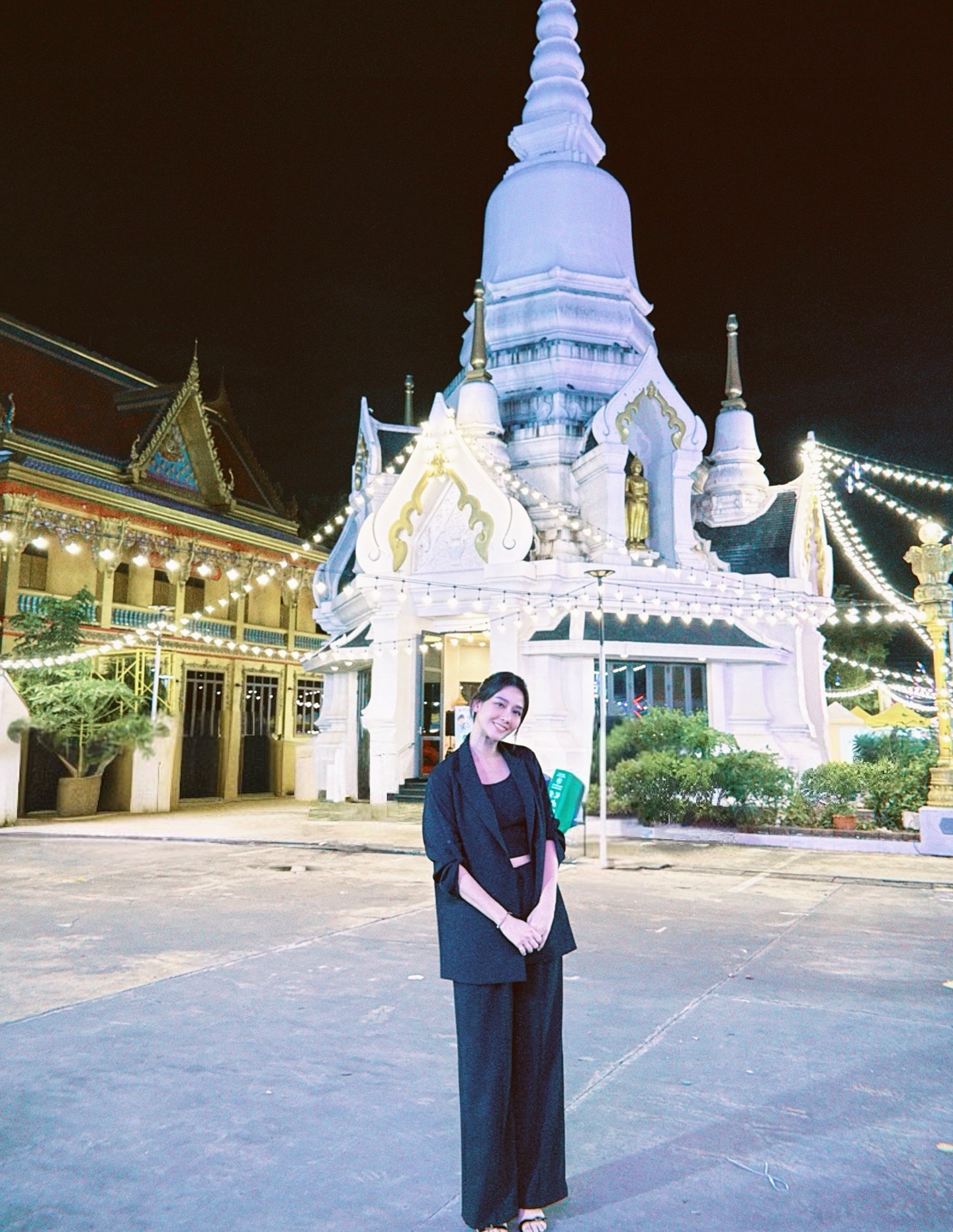 โม - อมีนา พินิจ