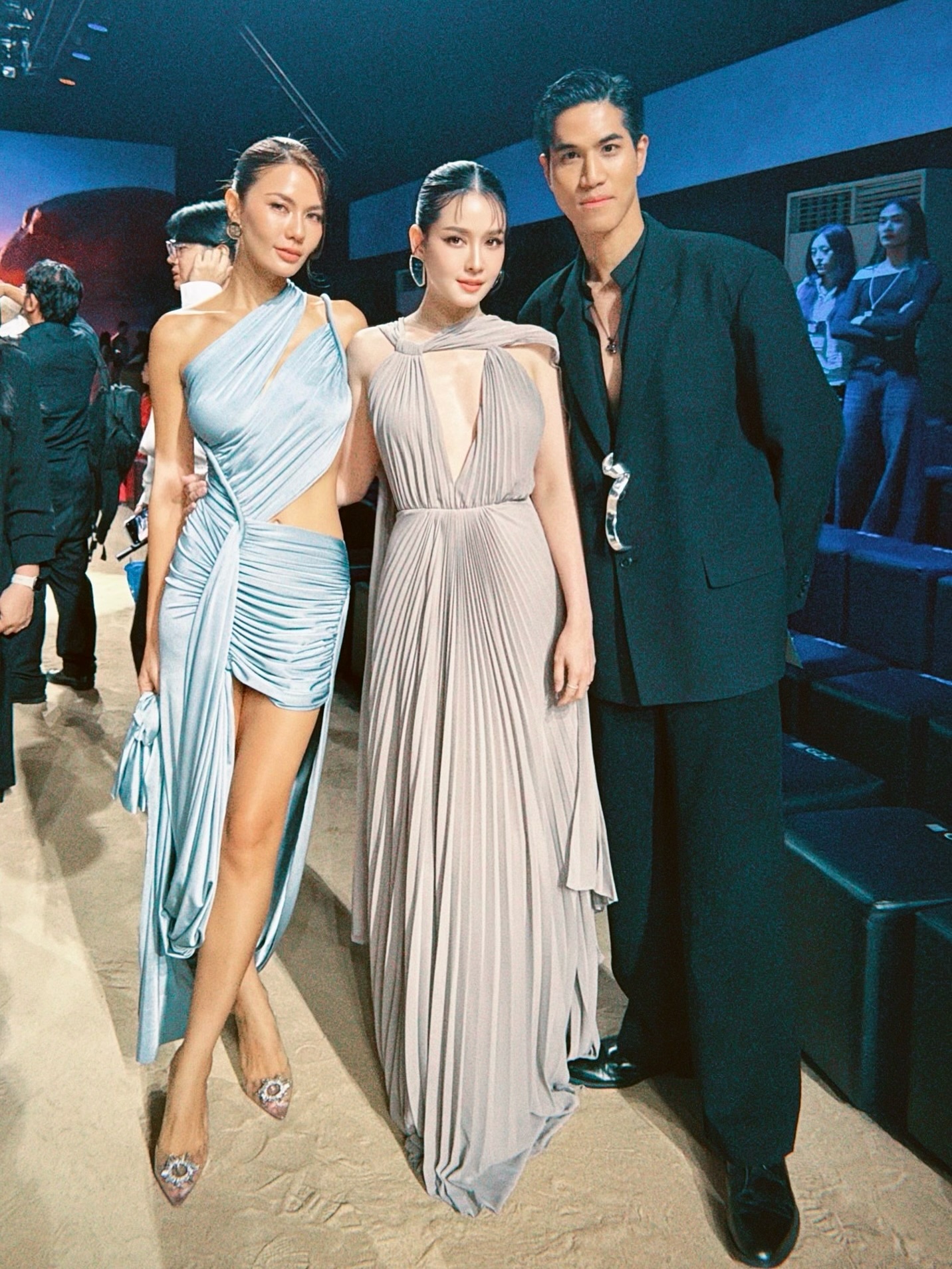 โม - อมีนา พินิจ