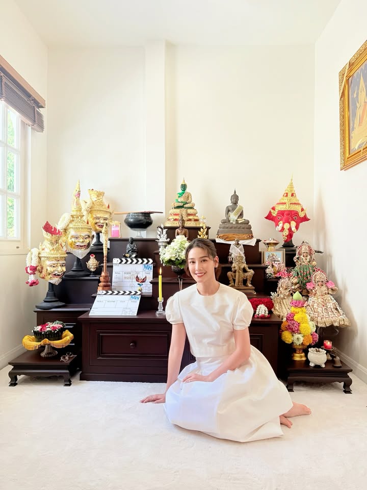 โม - อมีนา พินิจ