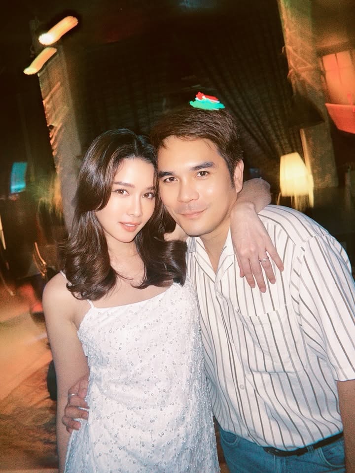 โม - อมีนา พินิจ