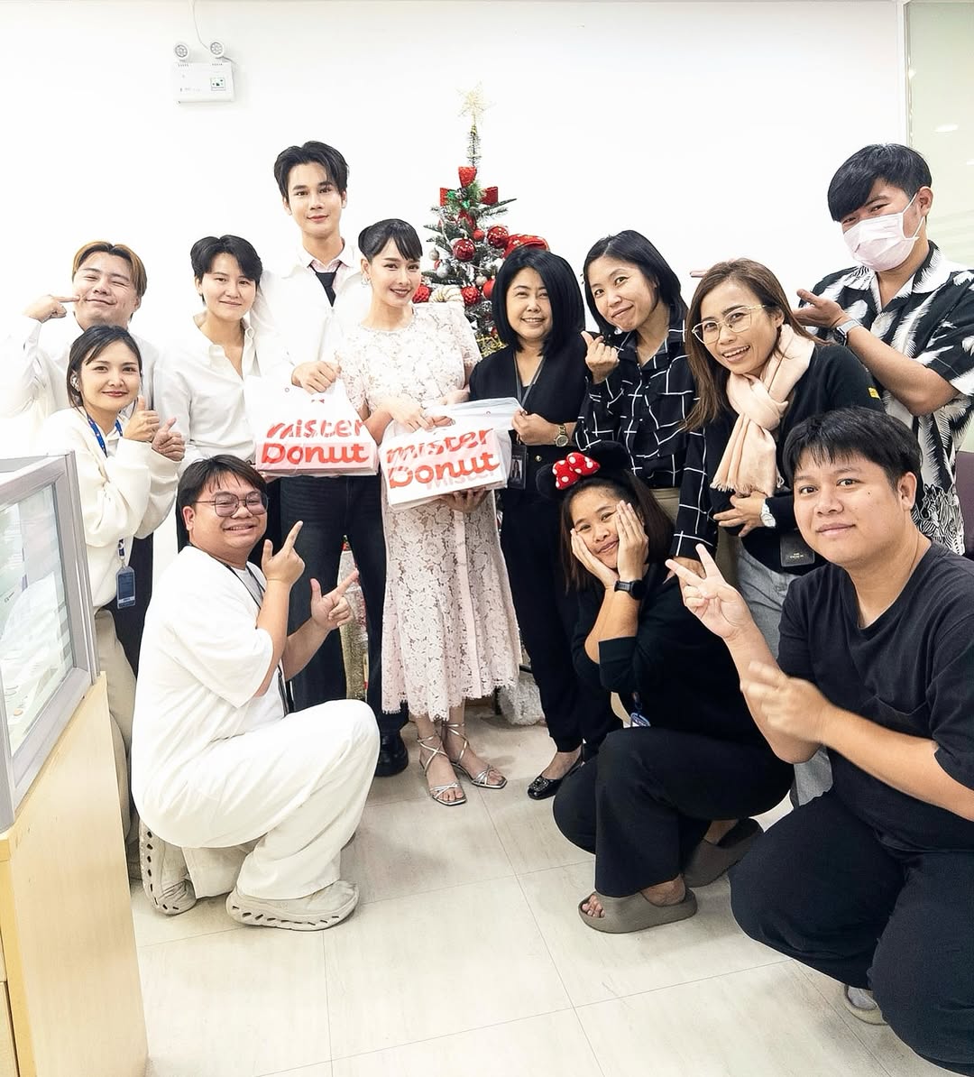 โม - อมีนา พินิจ