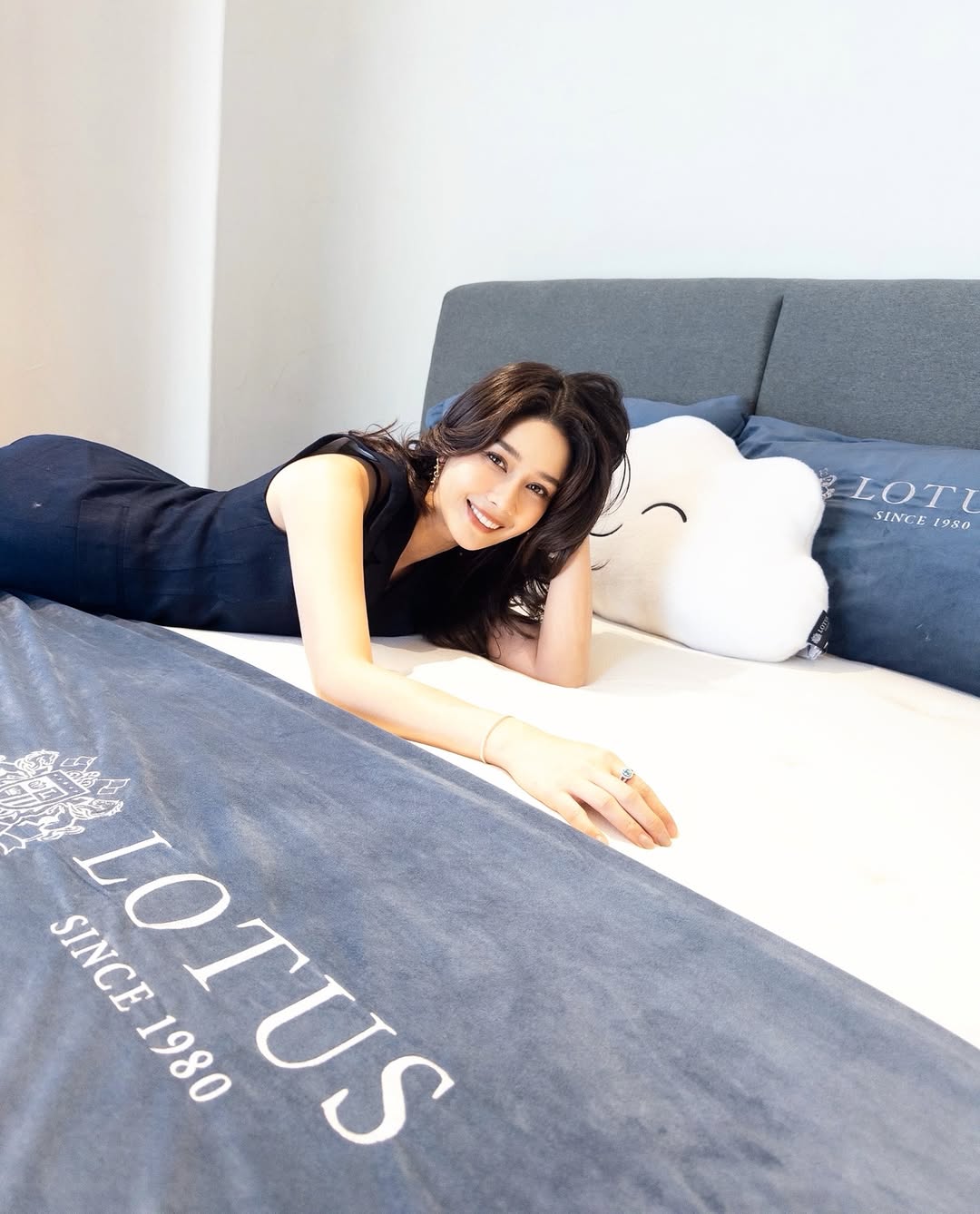 โม - อมีนา พินิจ