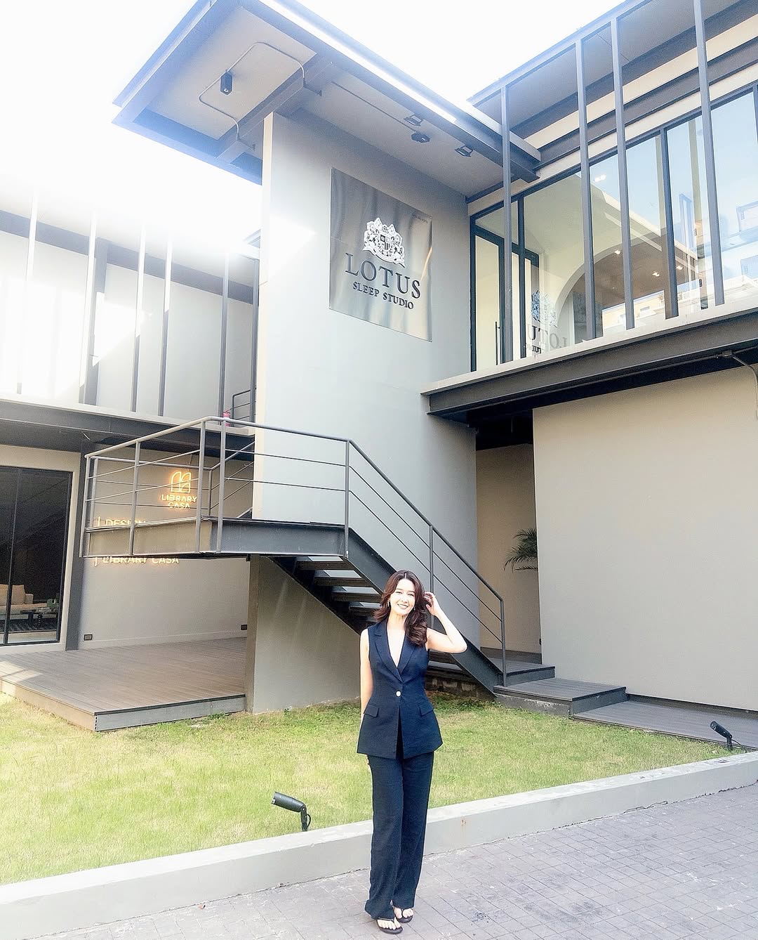 โม - อมีนา พินิจ