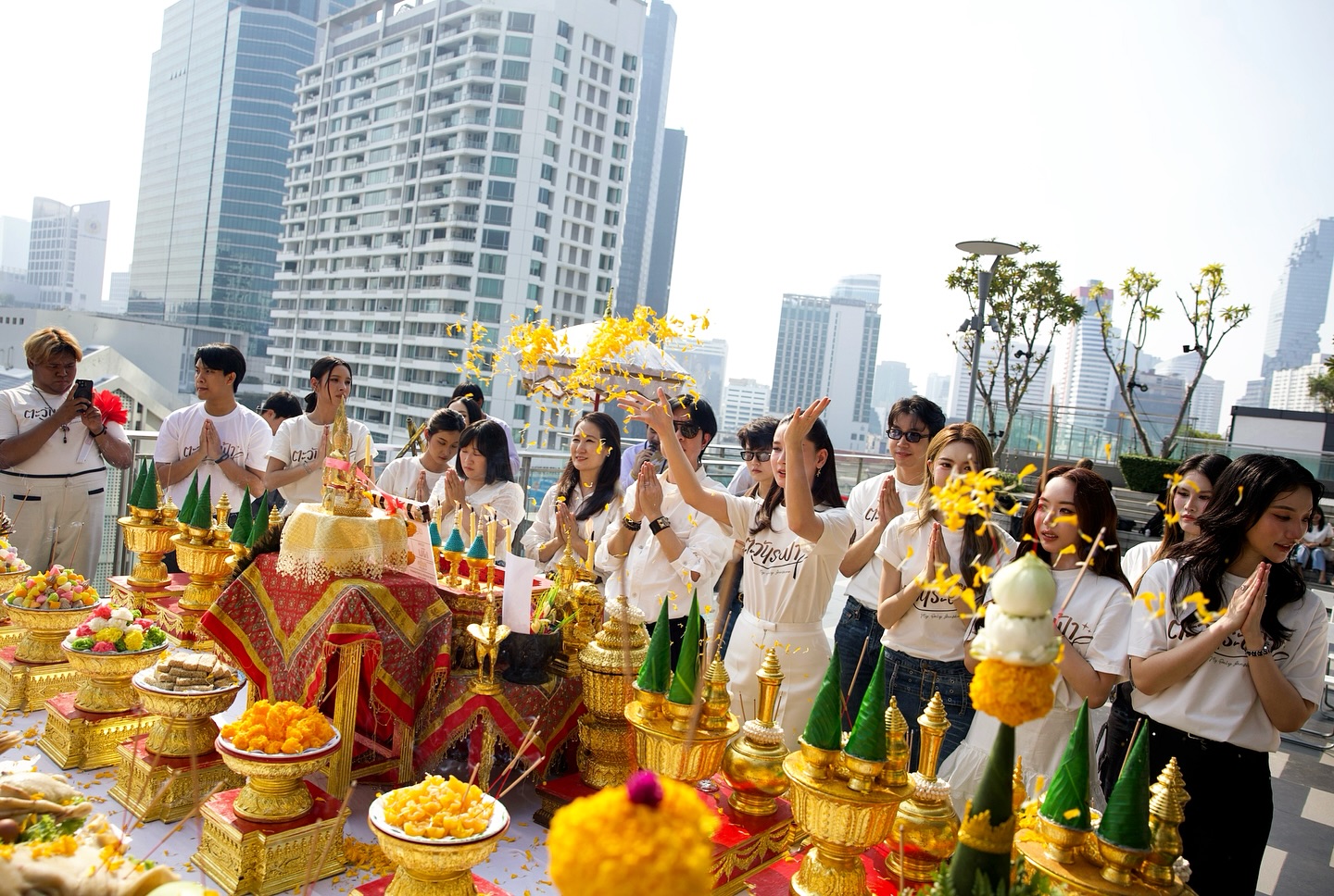 โม - อมีนา พินิจ