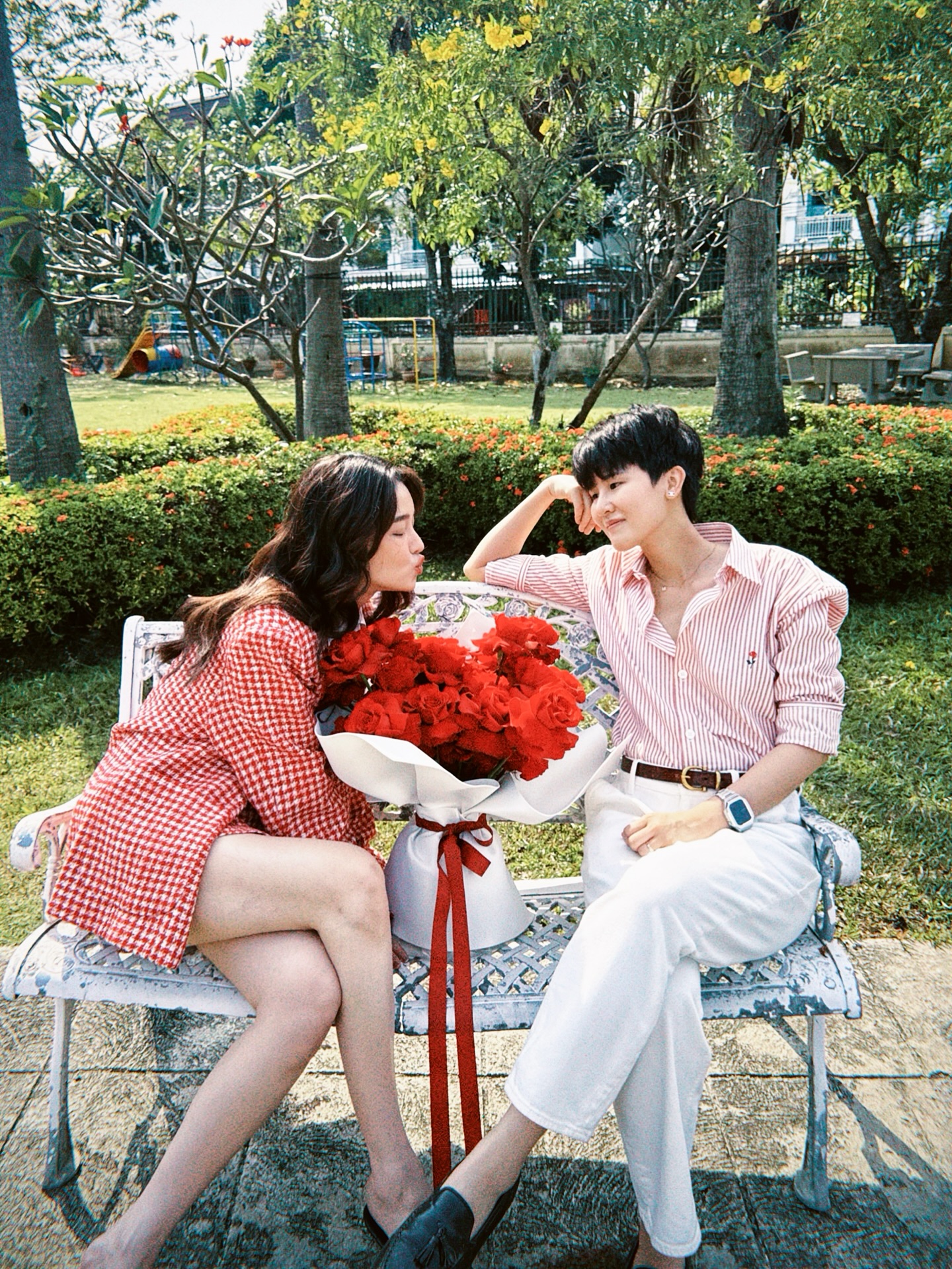 โม - อมีนา พินิจ